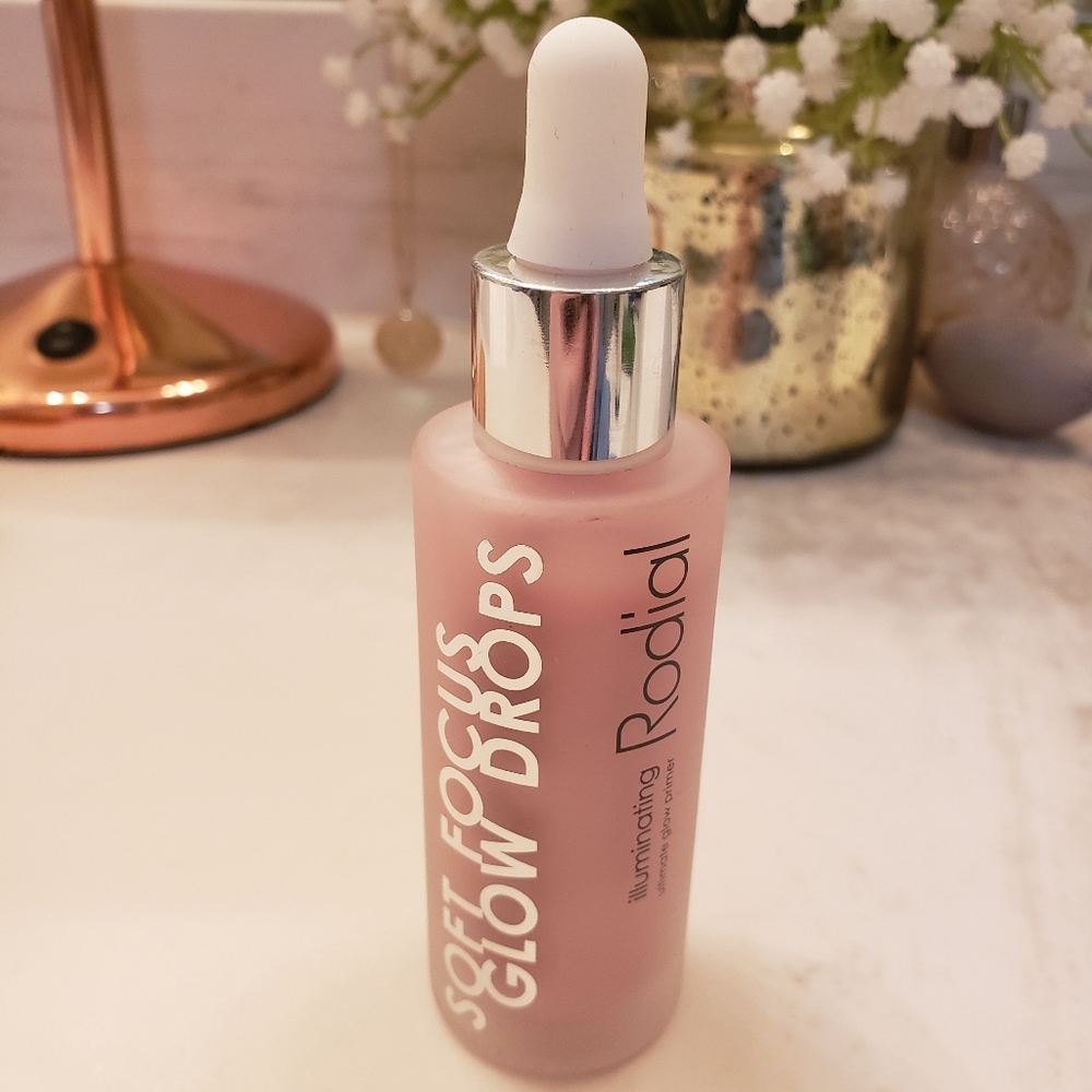 Rodial Soft Focus Glow Drops